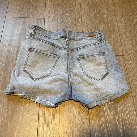 BDG High Rise Jean Shorts - Picture 3 of 3